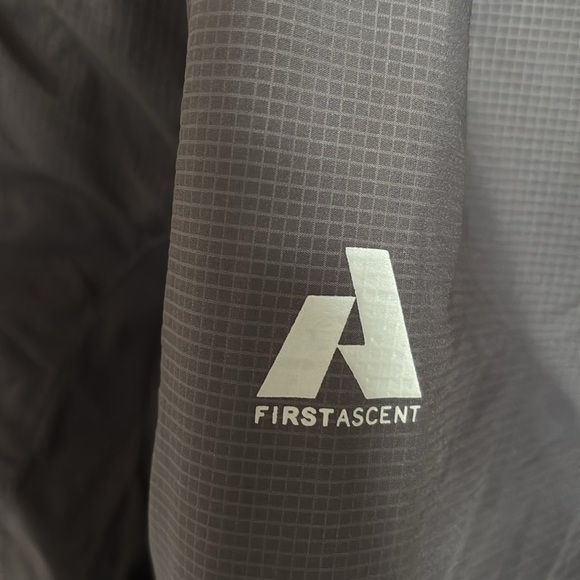 Eddie Bauer First Ascent T2XL Reversible Jacket Women’s Black Quilted Size XL - Picture 9 of 15